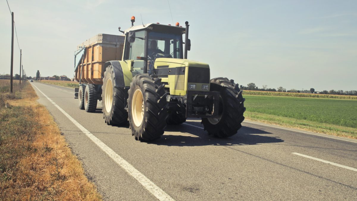 Des tracteurs qui ne perdent pas leur chargement en ville